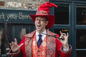 LISTEN - Sunday Late Show - David Dunning talks to the Wizard of York